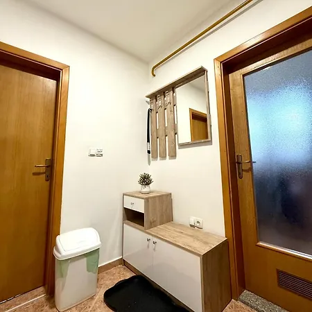 Apartment Shams